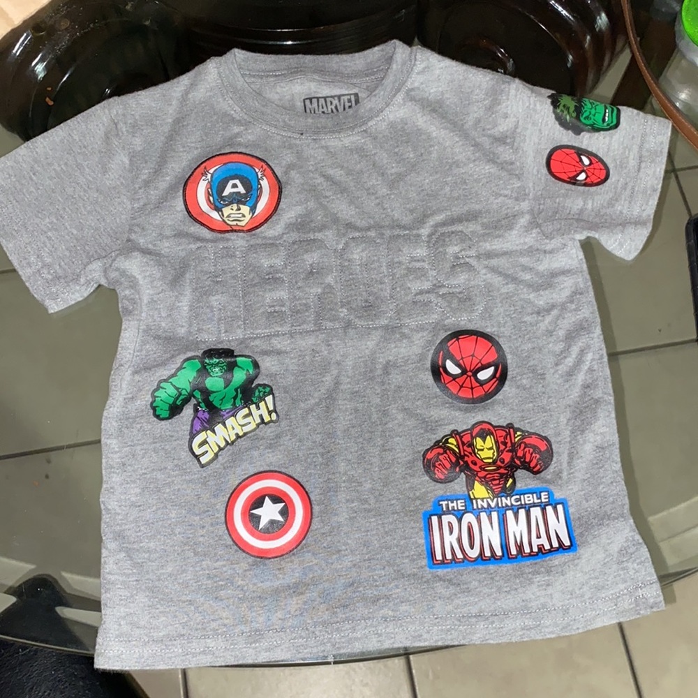 marvelkida shirt  Size: 5T
